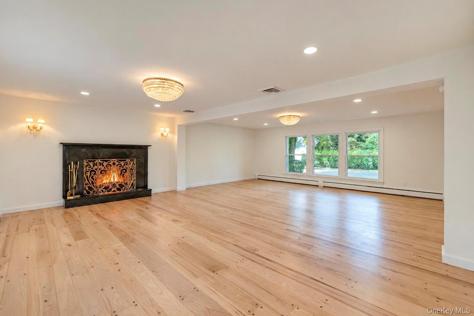 12 Arleigh Road Great Neck, NY 11021 - Photo 7 of 35 Gallery Image 7