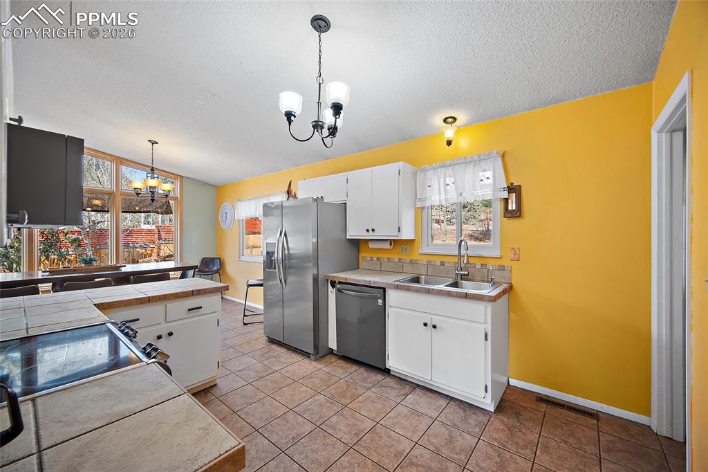 7760 Marriott Road Cascade, CO 80809 - Photo 17 of 50