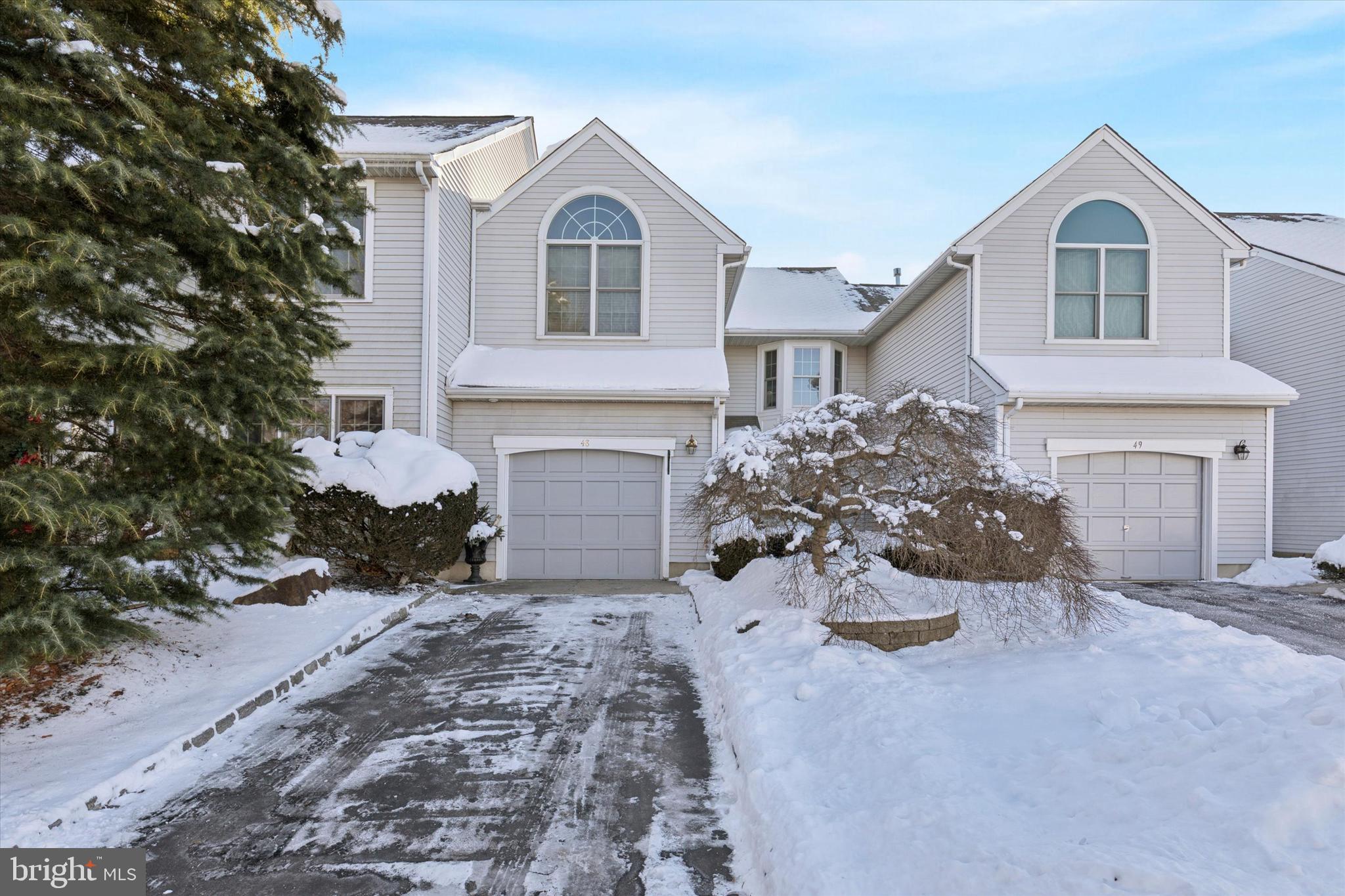 One Car Garage Access to Home