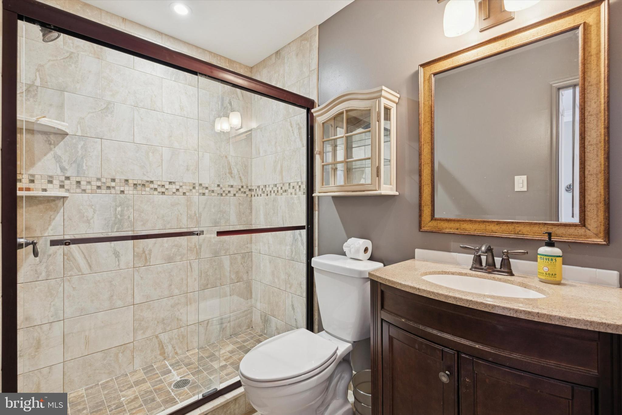 48 Cadwalader Court Ambler, PA 19002 - Photo 20 of 28 Full Hall Bath