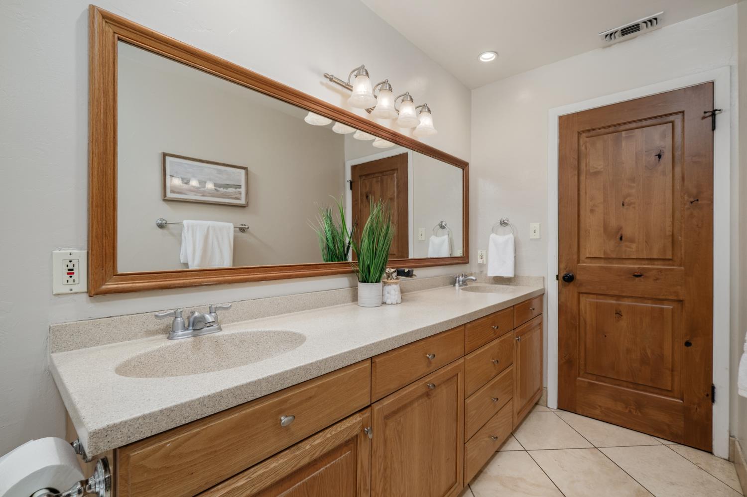 5249 Adelaide Way Carmichael, CA 95608 - Photo 57 of 75