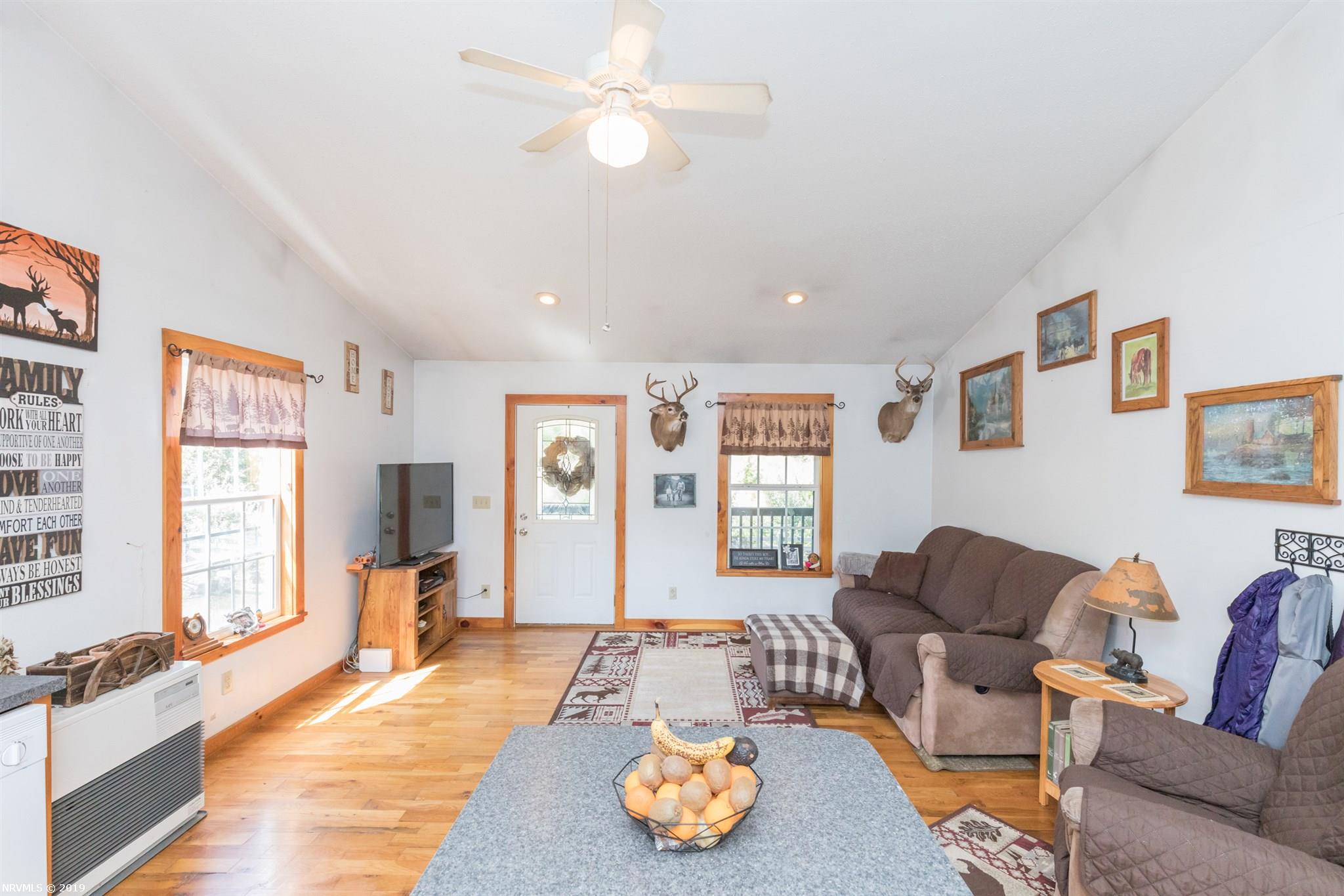 5305 Spring Valley Road, Unit 1 Elk Creek, VA 24326 - Photo 10 of 68 Gallery Image 10