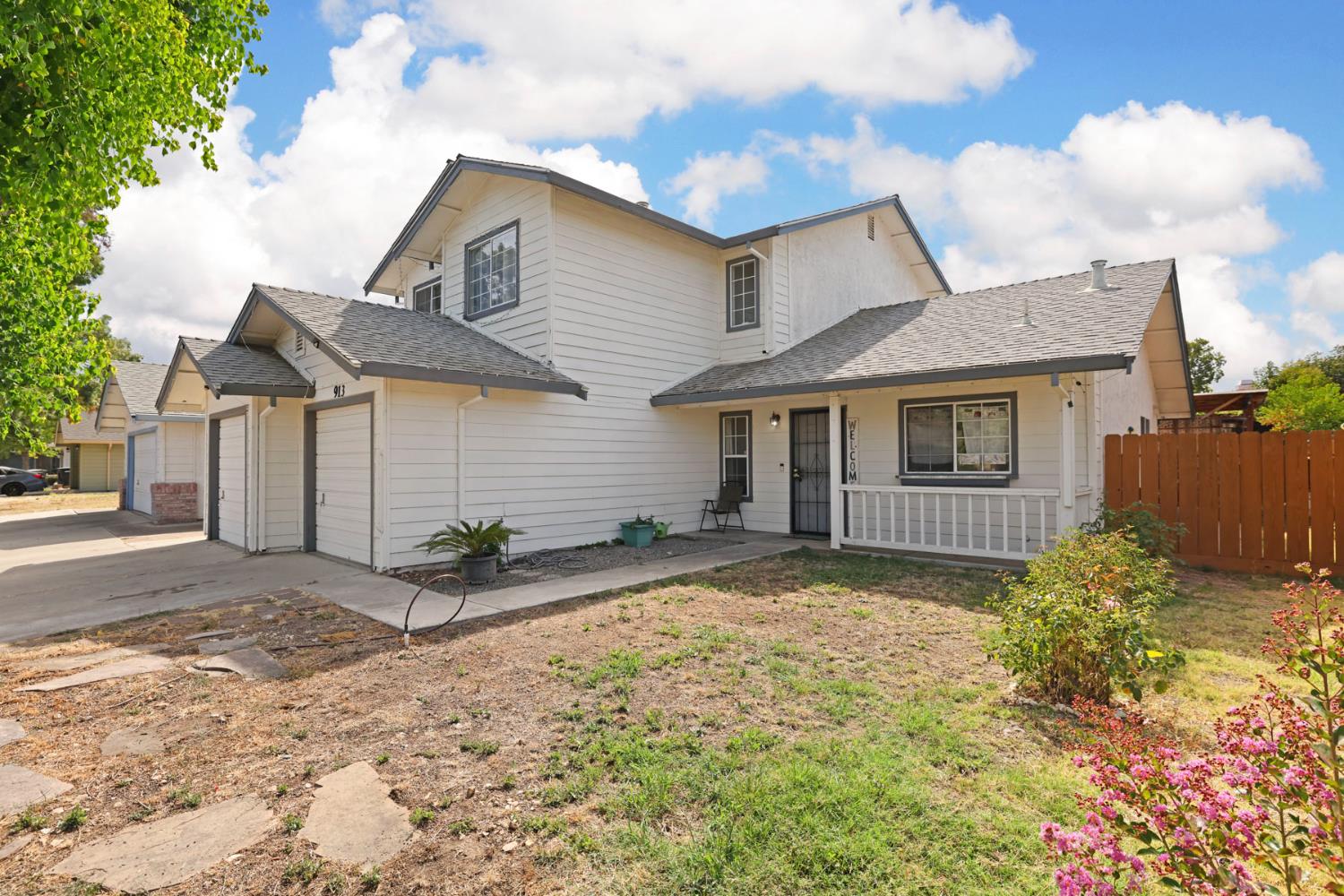 913 Jayhawk Way Modesto, CA 95358 - Photo 4 of 47 Gallery Image 4