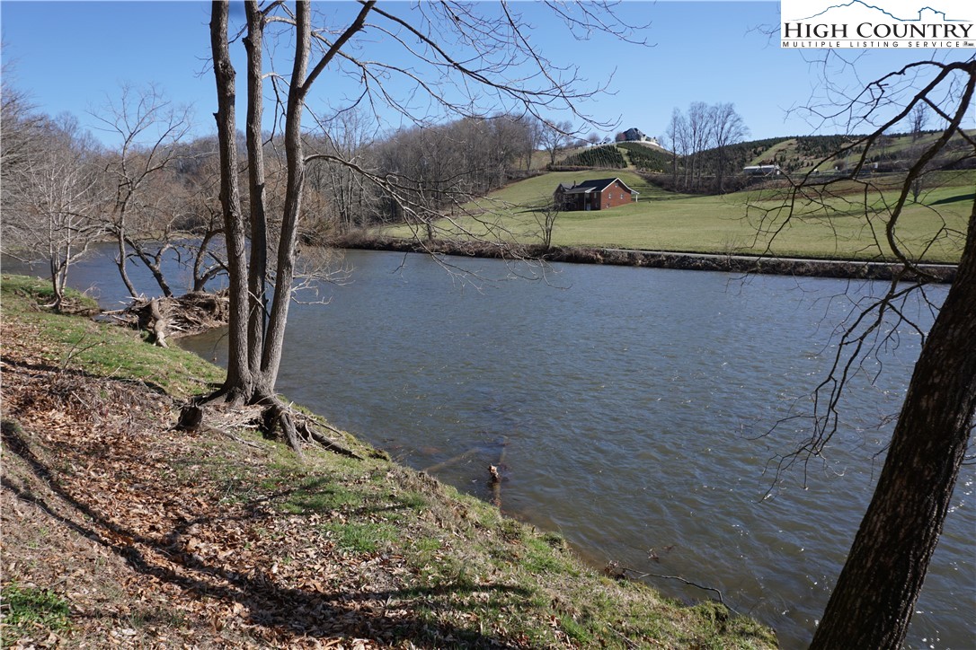 180-2 Rivers Edge Access Road, Unit 2 Jefferson, NC 28640 - Photo 31 of 39 Gallery Image 31