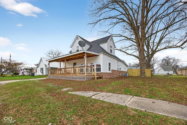 $189,000 | 178 7th Street Southeast, Linton, IN 47441