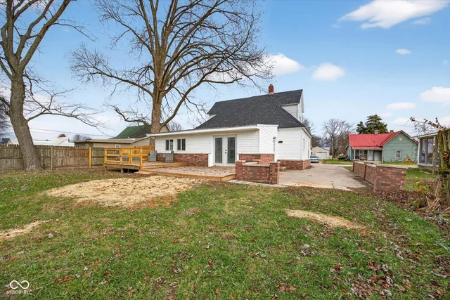 $189,000 | 178 7th Street Southeast, Linton, IN 47441