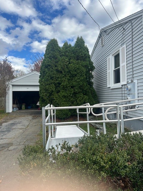 342 Mail Coach Road Portsmouth, RI 02871 - Photo 17 of 21 Gallery Image 17