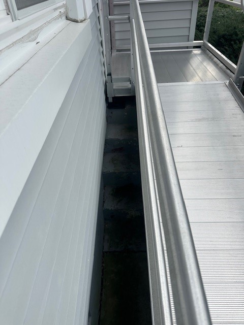 342 Mail Coach Road Portsmouth, RI 02871 - Photo 18 of 21 Original stairs are still in place.