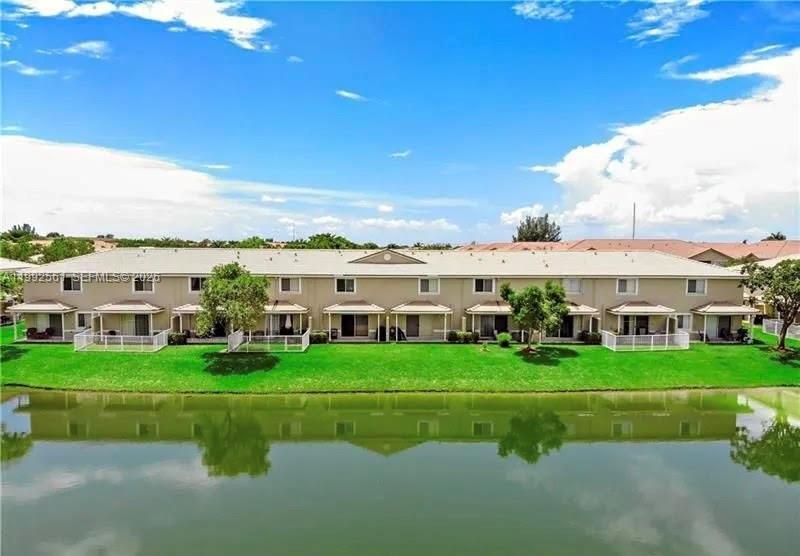 8989 Lancaster Street Tamarac, FL 33321 - Photo 13 of 18