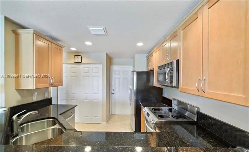 8989 Lancaster Street Tamarac, FL 33321 - Photo 16 of 18