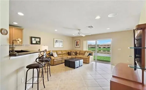 $2,800 | 8989 Lancaster Street, Tamarac, FL 33321
