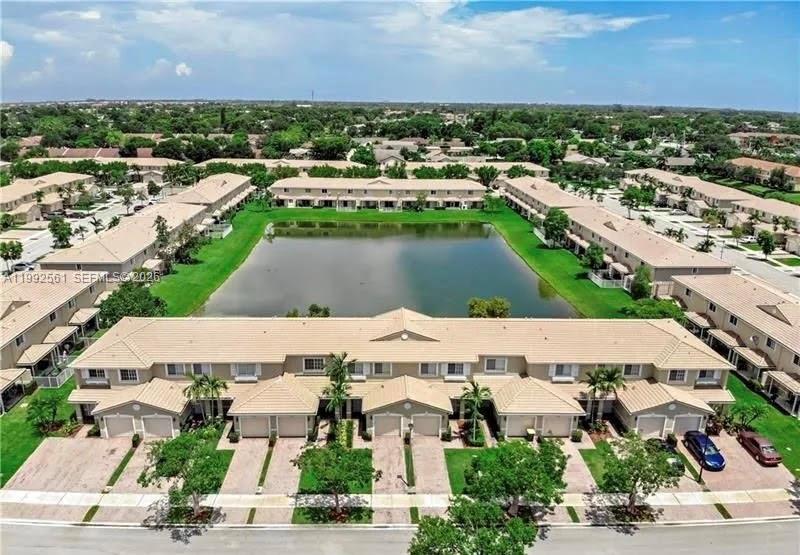 8989 Lancaster Street Tamarac, FL 33321 - Photo 10 of 18