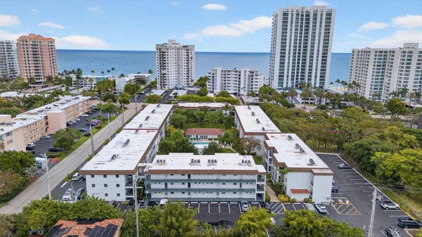 $345,000 | 1501 South Ocean Boulevard, Unit 217, Pompano Beach, FL 33062