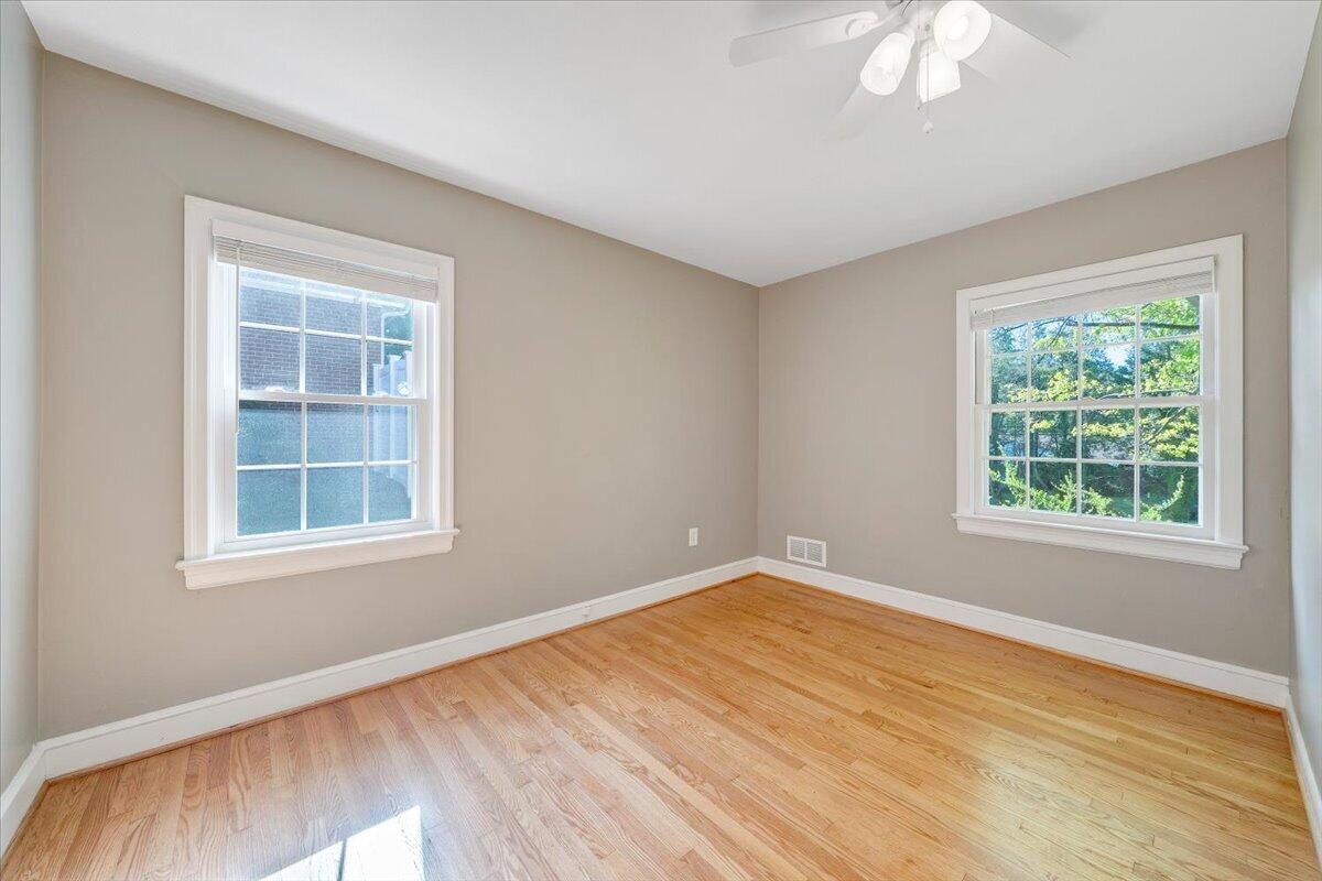 3016 Grandin Road Roanoke, VA 24018 - Photo 28 of 37 18-MIB04773