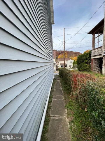 $750 | 906 Lemon Street, Johnstown, PA 15902
