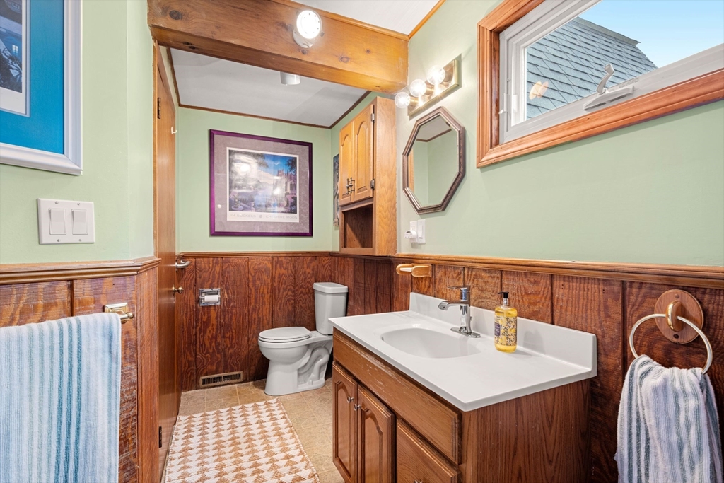 15 Waterman Road Auburn, MA 01501 - Photo 20 of 41 Gallery Image 20