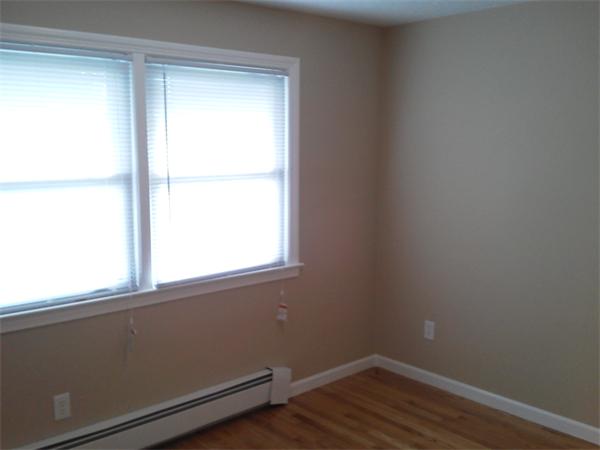 237 Shawmut Street Springfield, MA 01108 - Photo 14 of 20