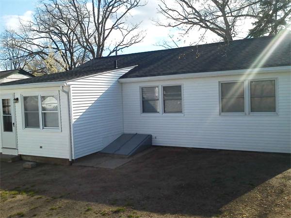 237 Shawmut Street Springfield, MA 01108 - Photo 3 of 20