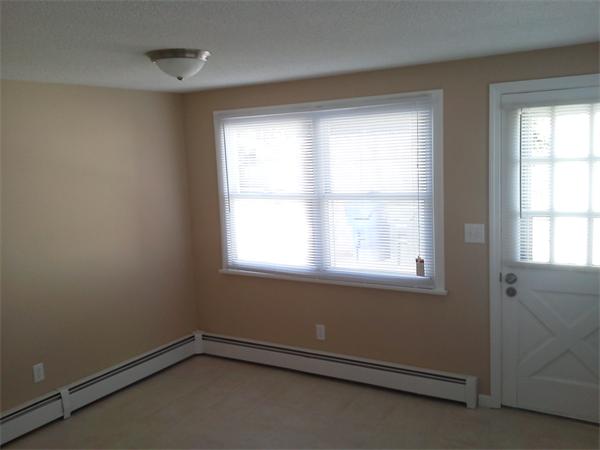 237 Shawmut Street Springfield, MA 01108 - Photo 4 of 20