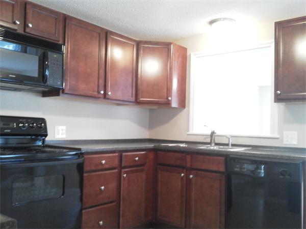 237 Shawmut Street Springfield, MA 01108 - Photo 6 of 20