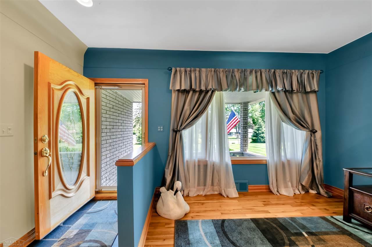 560 John R Road Rochester, MI 48307 - Photo 9 of 51 50044237-8.JPG