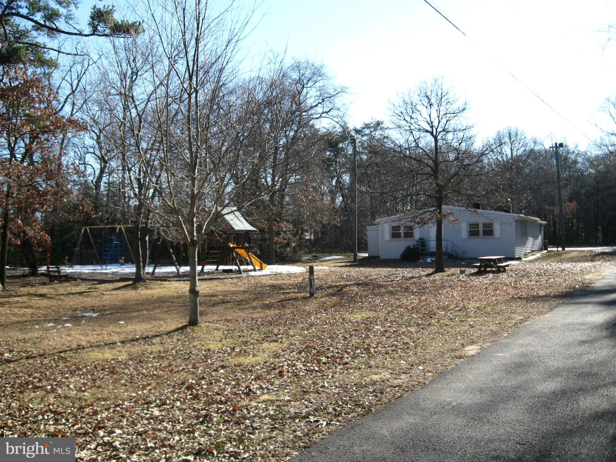868 Shore Acres Road Arnold, MD 21012 - Photo 8 of 10 Community- clubhouse