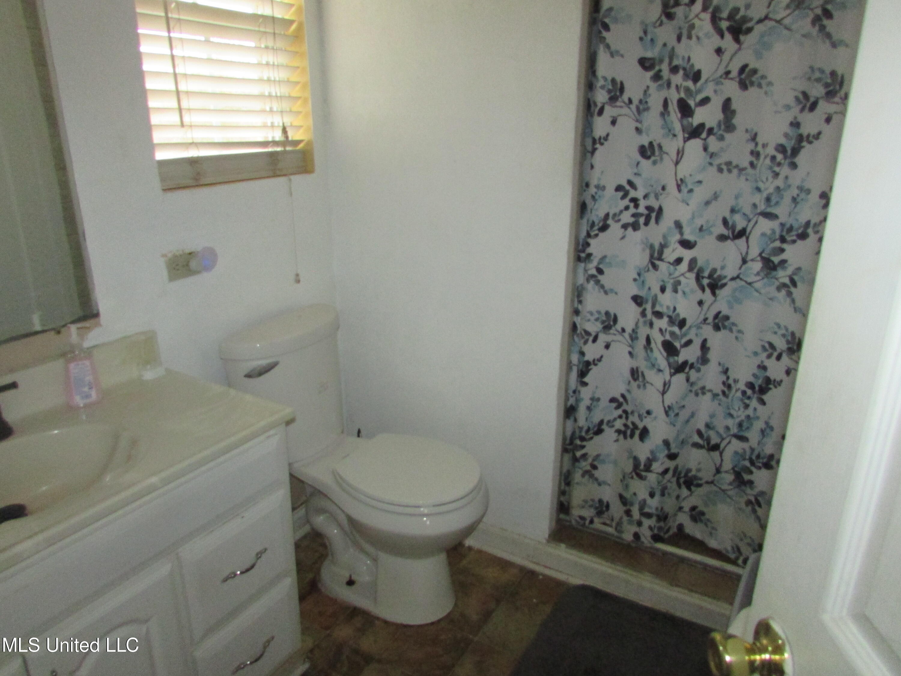 2223 Grass Pond Road Hernando, MS 38632 - Photo 18 of 25 Full bath 2