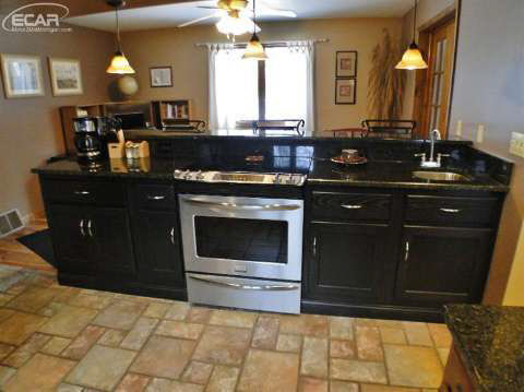 11108 White Lake Road Fenton, MI 48430 - Photo 2 of 33 20430561-1.JPG