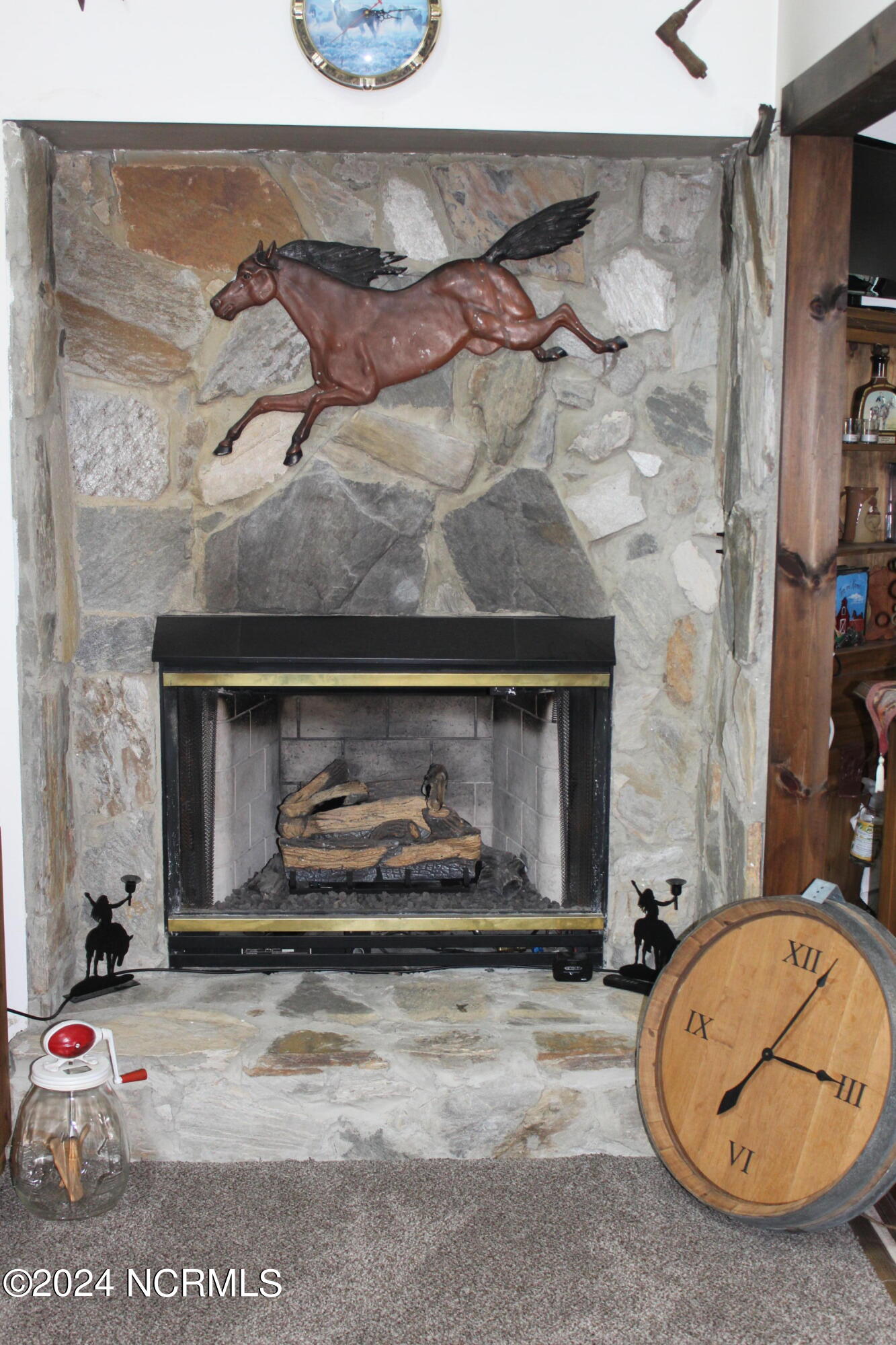 4507 Rivershore Drive New Bern, NC 28560 - Photo 33 of 71 Stone Fireplace wGas logs