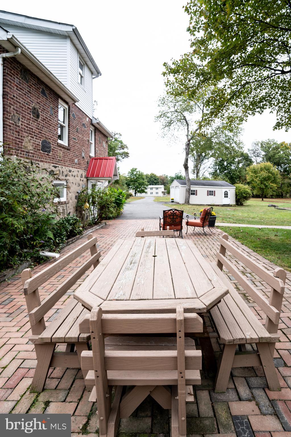524 Spring Hill Road Hopewell, NJ 08525 - Photo 4 of 42
