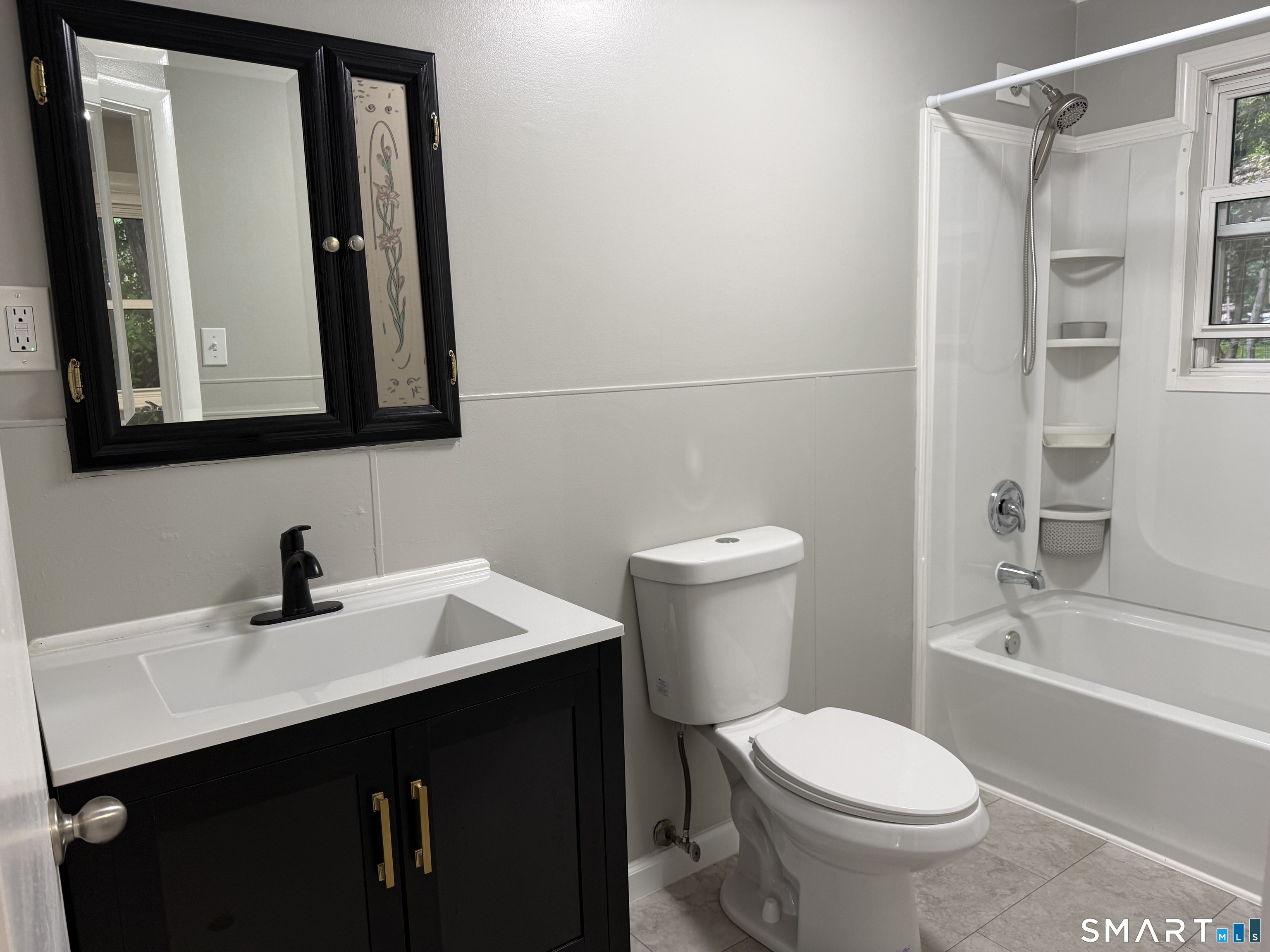 163 Echo Lake Road, Unit 4 Watertown, CT 06795 - Photo 5 of 15 Gallery Image 5
