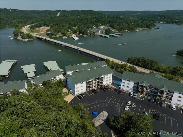 $230,000 | 75 Cedar Heights Lane, Unit 2B, Camdenton, MO 65020