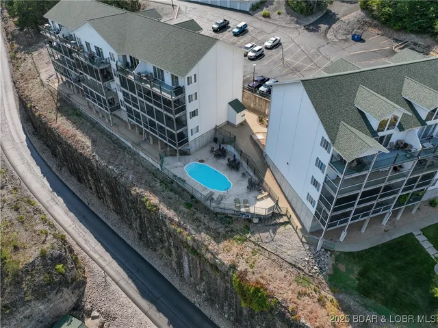 $230,000 | 75 Cedar Heights Lane, Unit 2B, Camdenton, MO 65020