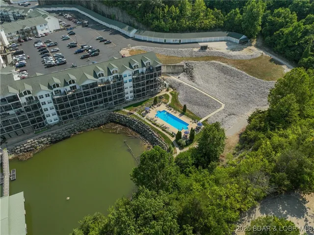 $230,000 | 75 Cedar Heights Lane, Unit 2B, Camdenton, MO 65020