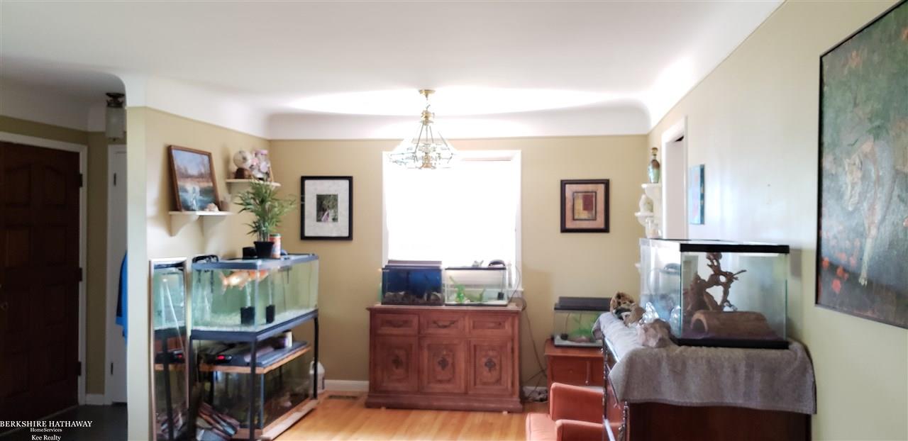 31319 Kelly Road Fraser, MI 48026 - Photo 5 of 42 31357210-4.JPG