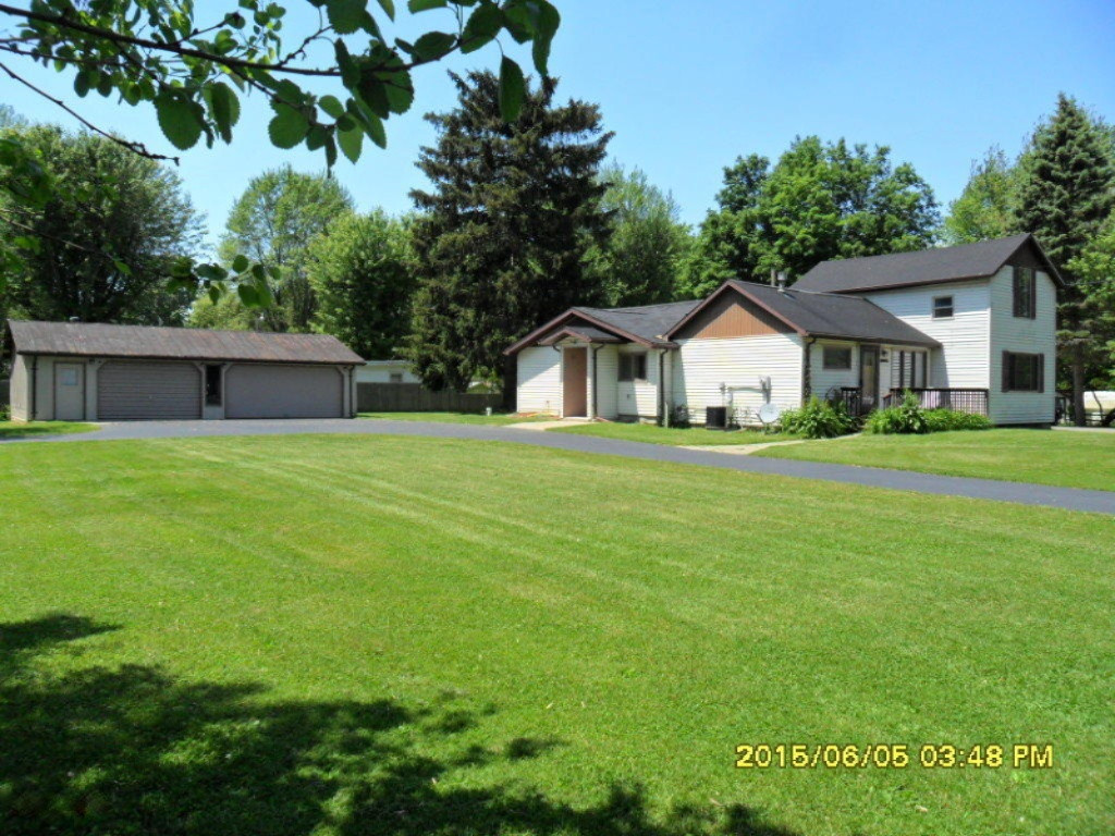 5962 Johnson Road Coloma, MI 49038 - Photo 1 of 16 5962 Johnson front use2
