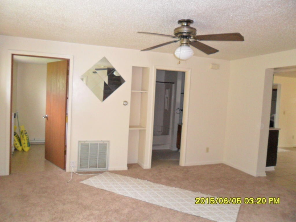 5962 Johnson Road Coloma, MI 49038 - Photo 9 of 16 5962 Johnson lvrm