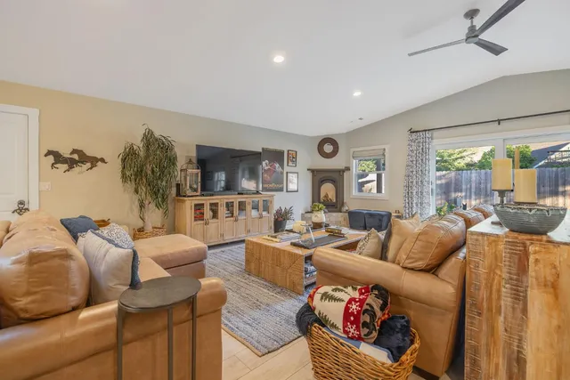 $2,950,000 | 340 D Street, Cayucos, CA 93430