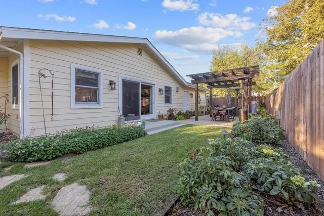 $2,950,000 | 340 D Street, Cayucos, CA 93430