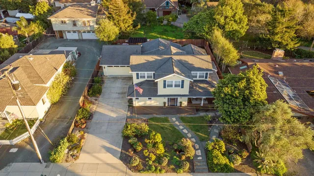 $2,950,000 | 340 D Street, Cayucos, CA 93430