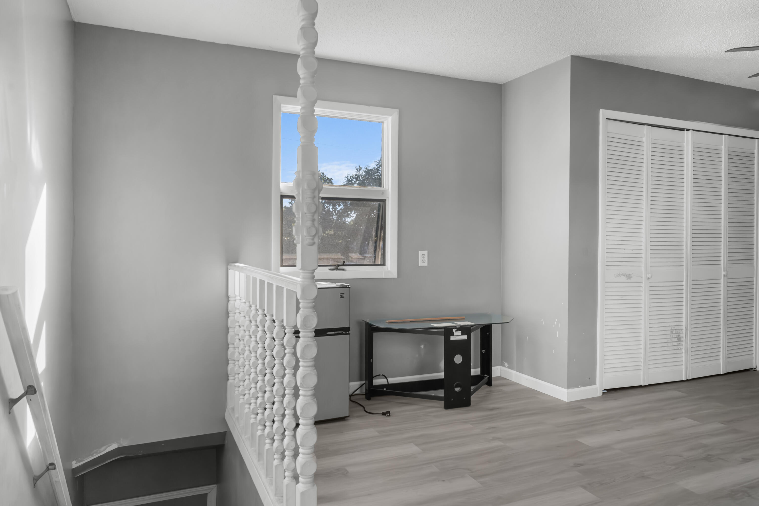 512 Lang Road Fort Walton Beach, FL 32547 - Photo 23 of 51 a view of entryway with wooden floor