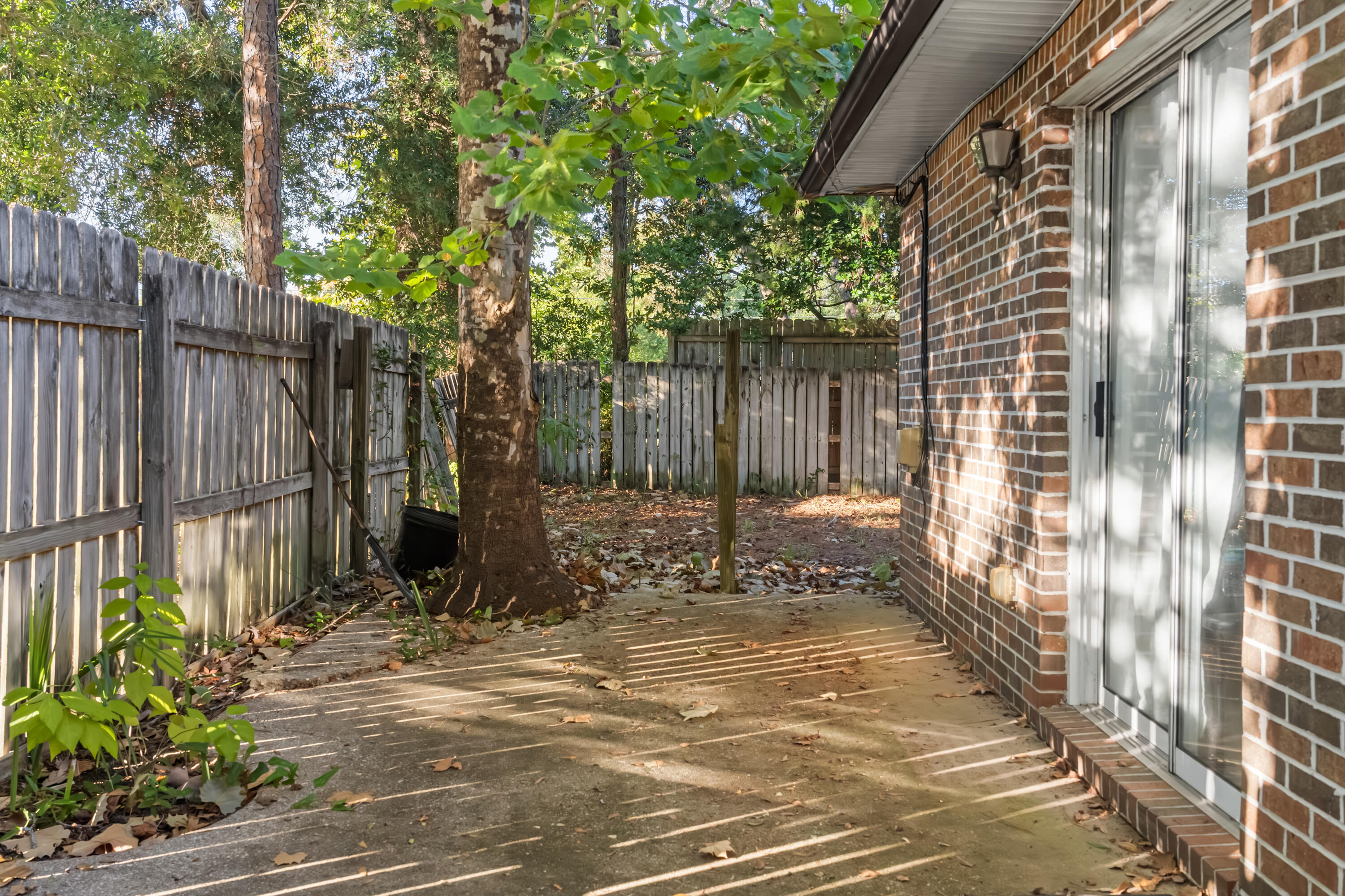 512 Lang Road Fort Walton Beach, FL 32547 - Photo 34 of 51 a view of a house with a outdoor space