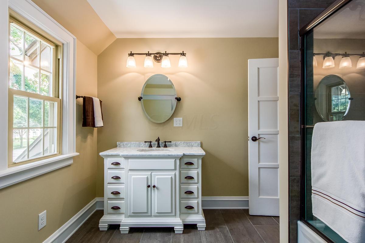 1904 Berkshire Road Columbus, OH 43221 - Photo 31 of 42