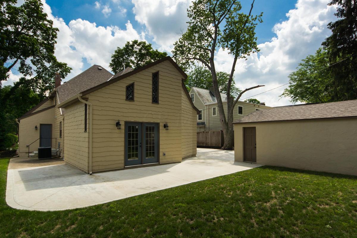 1904 Berkshire Road Columbus, OH 43221 - Photo 39 of 42
