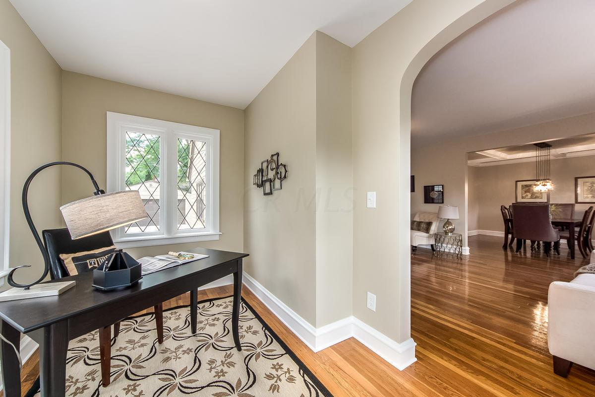 1904 Berkshire Road Columbus, OH 43221 - Photo 9 of 42
