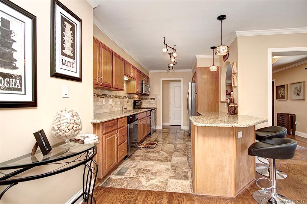 454 Scaleybark Road Charlotte, NC 28209 - Photo 10 of 24