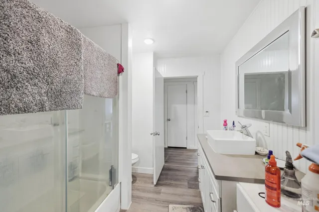 $429,900 | 35 North Midland Boulevard, Nampa, ID 83651