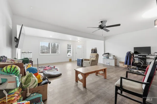 $429,900 | 35 North Midland Boulevard, Nampa, ID 83651