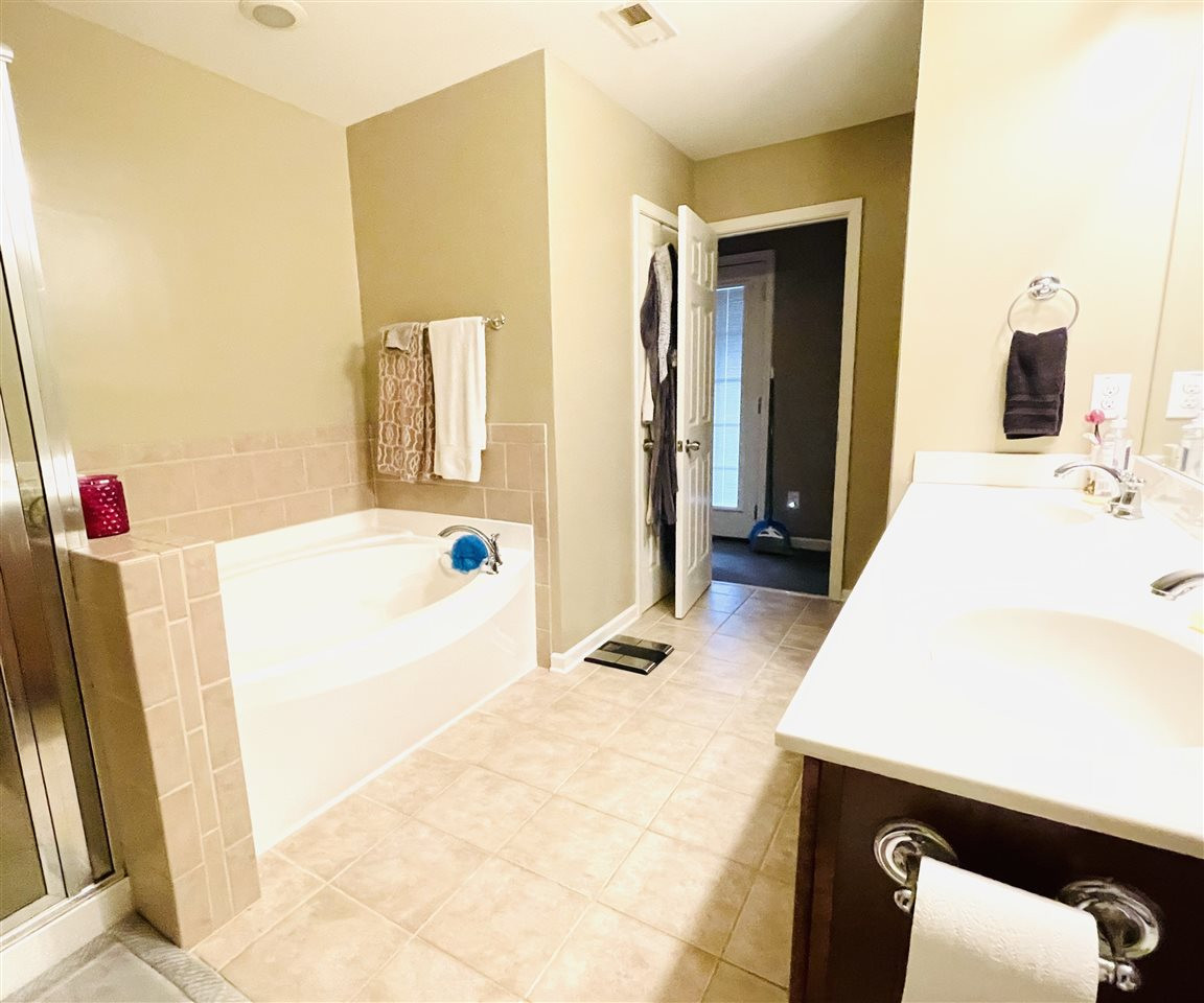 1368 Regulator Street Raleigh, NC 27603 - Photo 11 of 18 Master Spa