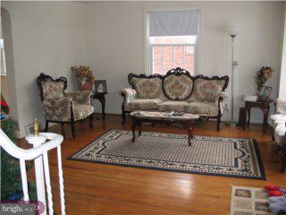 1633 Earlington Road Havertown, PA 19083 - Photo 4 of 6